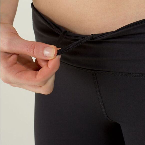 Lululemon Run: Mod Moves Crop in Black - Picture 4 of 14